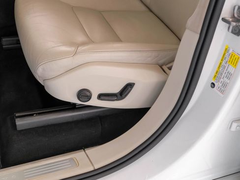 Used 2019 Volvo XC90 T5 Momentum image 35