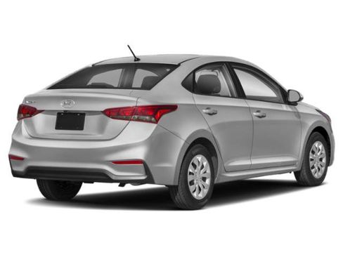 Used 2022 Hyundai Accent SE FWD image 5