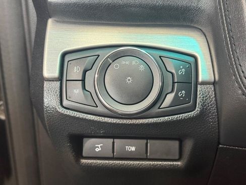 Used 2016 Ford Explorer Platinum AWD/4WD image 33