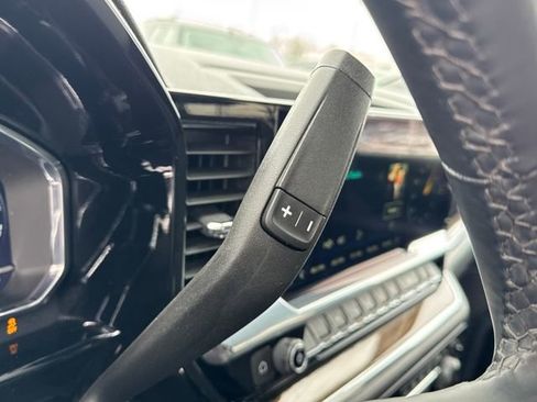 Used 2025 Chevrolet Silverado 1500 LT image 13