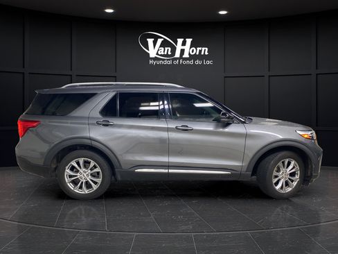 Used 2021 Ford Explorer Limited w/ Class III Trailer Tow Package AWD/4WD image 8