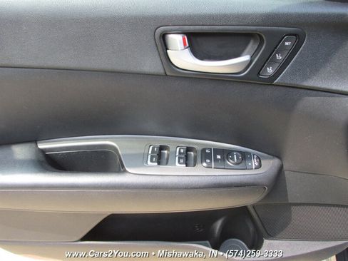 Used 2016 Kia Optima LX w/ Technology Package FWD image 8