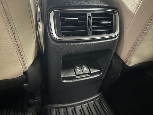 Used 2019 Honda CR-V Touring image 25