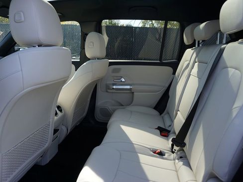 New 2026 Mercedes-Benz GLB 250 image 13