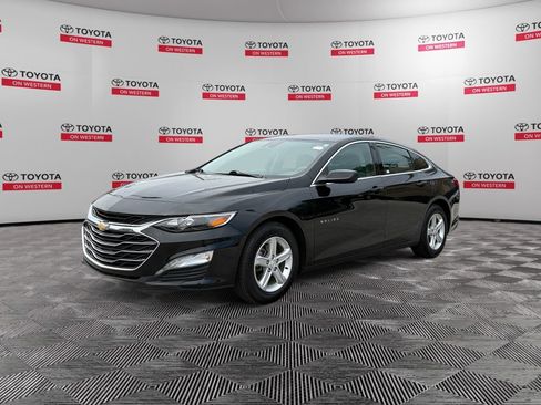 Used 2024 Chevrolet Malibu LT FWD image 7