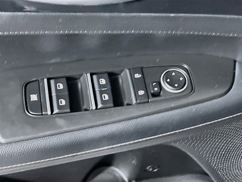 Used 2023 Kia Forte GT-Line FWD image 17
