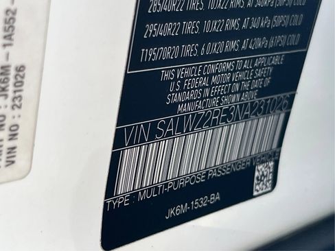 Used 2022 Land Rover Range Rover Sport SVR image 26