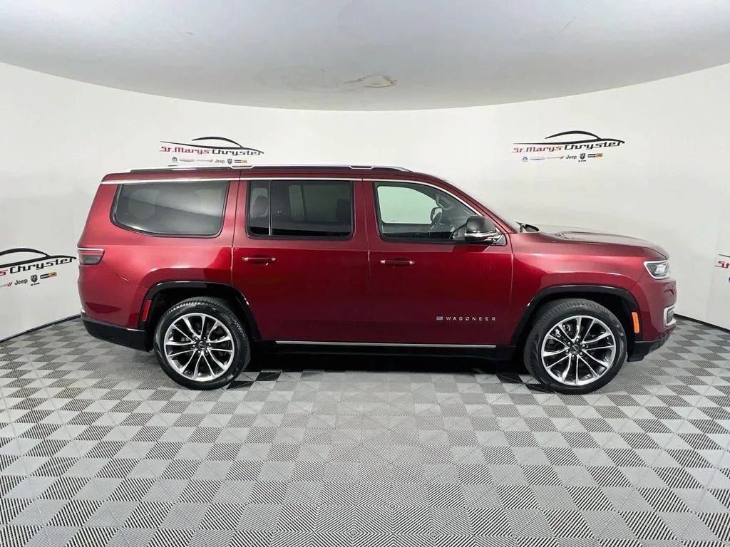 Used 2024 Jeep Wagoneer Series III w/ Premium Group I AWD/4WD image 9
