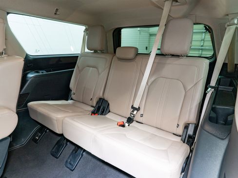 Used 2024 Ford Expedition Max Limited image 36