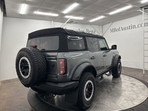Used 2023 Ford Bronco Badlands image 7