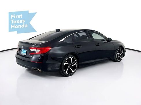 Used 2018 Honda Accord Sport image 7