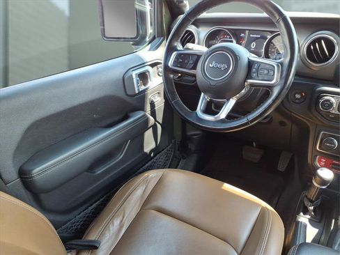 Used 2021 Jeep Wrangler Unlimited Rubicon AWD/4WD image 17