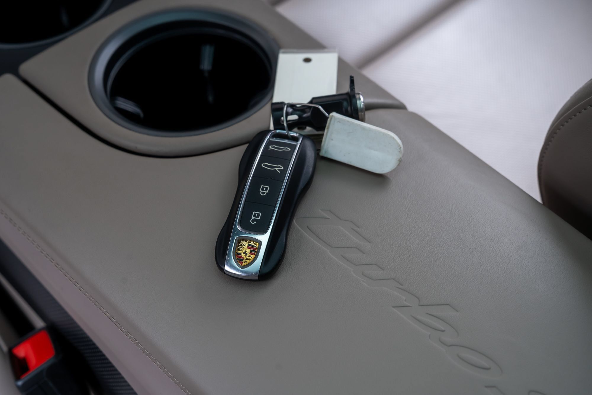 Used 2021 Porsche Taycan Turbo S w/ Premium Package AWD/4WD image 12