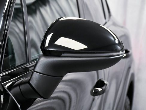 Used 2020 Porsche Cayenne E-Hybrid image 78