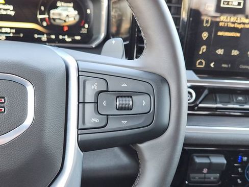 Used 2026 GMC Sierra 1500 SLT image 28