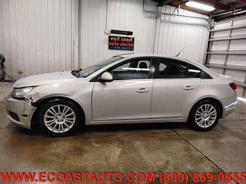 Used 2013 Chevrolet Cruze Eco FWD image 2