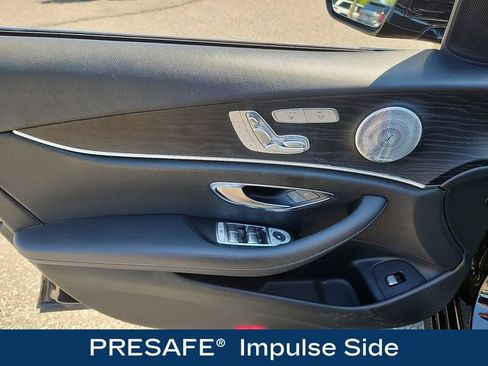 Used 2019 Mercedes-Benz E 300 4MATIC image 16
