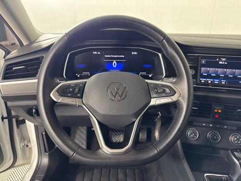 Used 2024 Volkswagen Jetta S image 13
