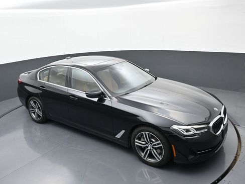 Used 2022 BMW 530i xDrive w/ Convenience Package image 29