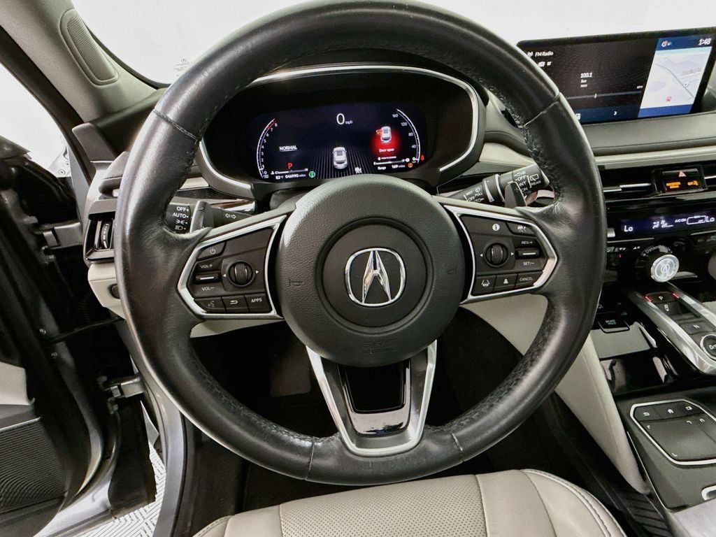 Used 2023 Acura MDX w/ Technology Package FWD image 11