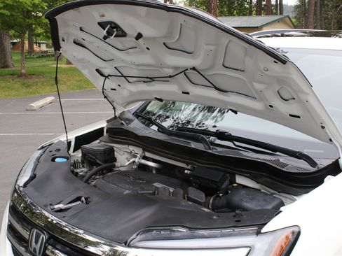 Used 2018 Honda Pilot Elite image 49