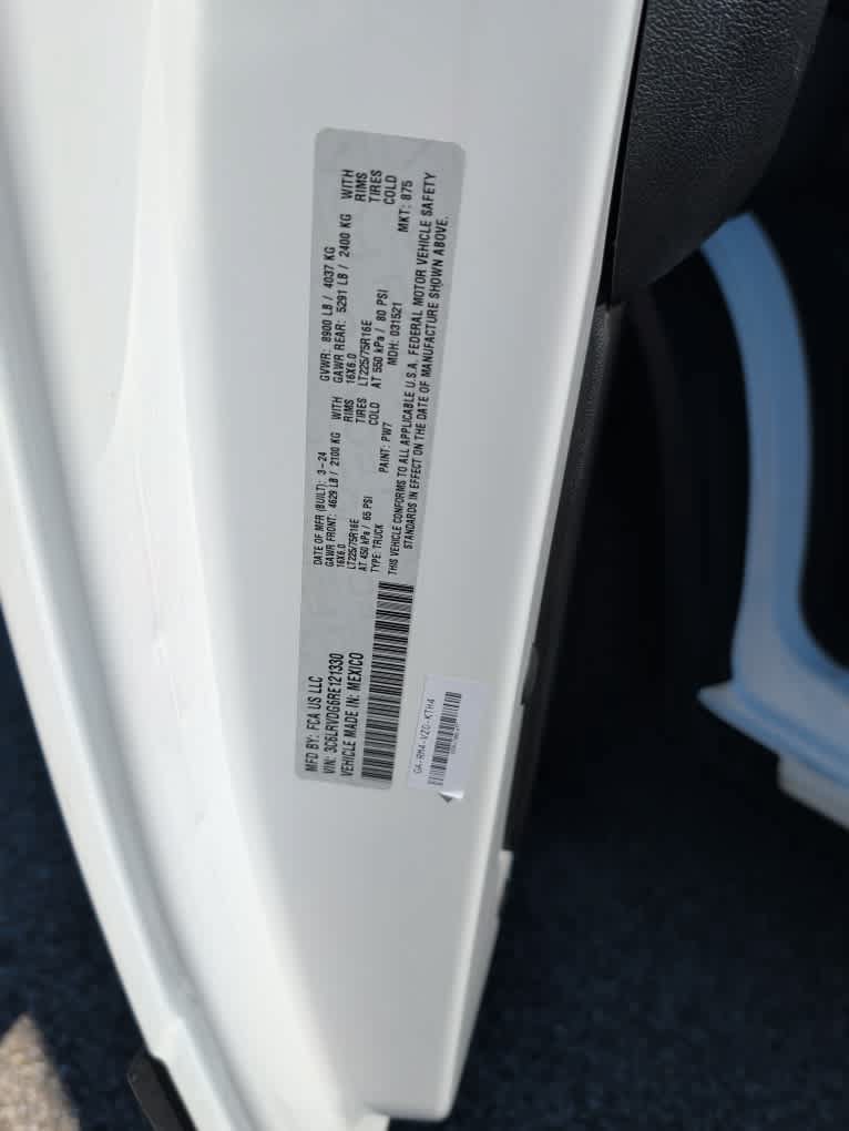 Used 2024 RAM ProMaster 2500 w/ Convenience Group FWD image 9