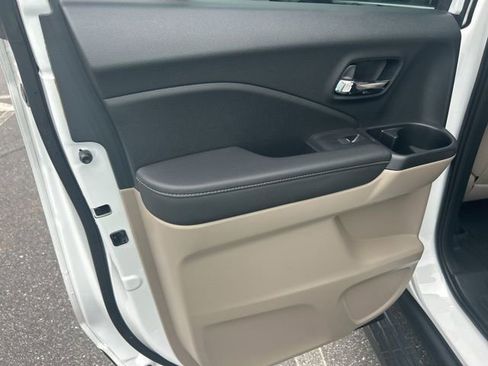 Used 2023 Honda Ridgeline RTL-E image 29