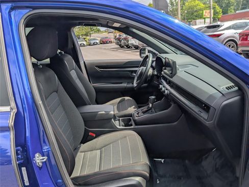 Used 2025 Honda CR-V Sport image 12