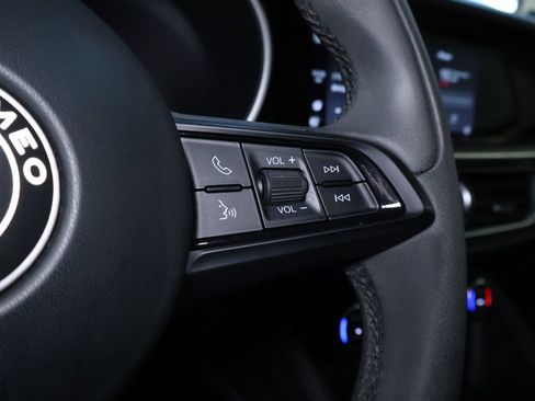 Used 2021 Alfa Romeo Stelvio Ti image 25