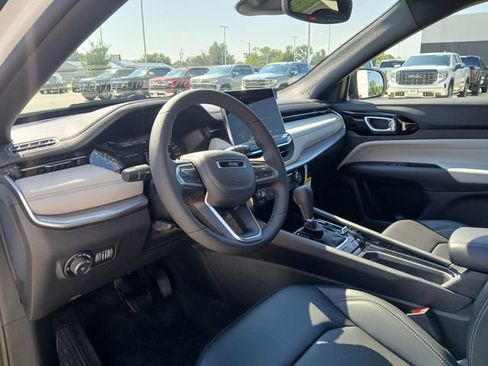 New 2026 Jeep Compass Limited AWD/4WD image 9