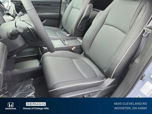 New 2026 Honda Odyssey Touring image 25
