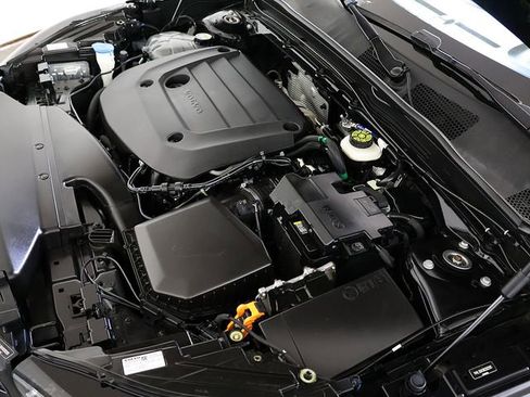 Used 2024 Volvo XC40 B5 Core AWD/4WD image 38
