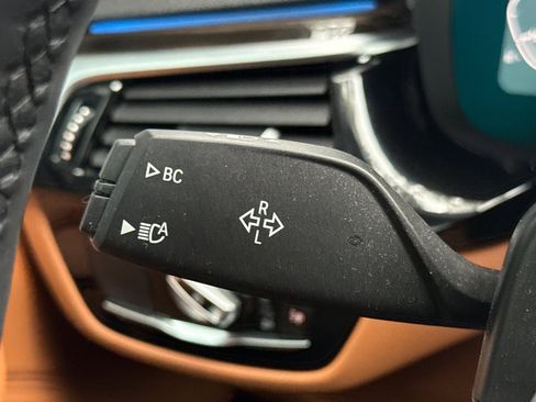 Certified 2023 BMW 530e xDrive w/ M Sport Package image 31