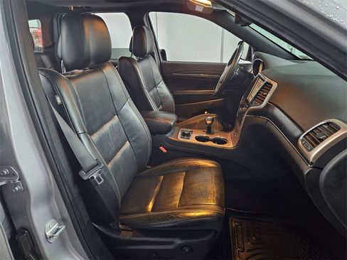 Used 2015 Jeep Grand Cherokee Limited w/ Trailer Tow Group IV image 18