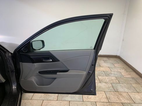 Used 2014 Honda Accord EX image 35