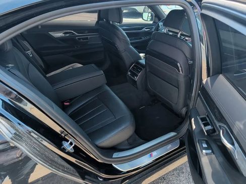 Used 2019 BMW 740i w/ M Sport Package RWD image 30