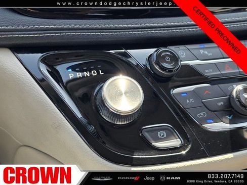 Used 2023 Chrysler Pacifica Limited image 28