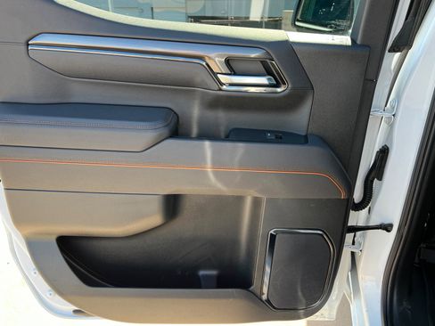 Certified 2025 GMC Sierra 1500 AT4 image 19