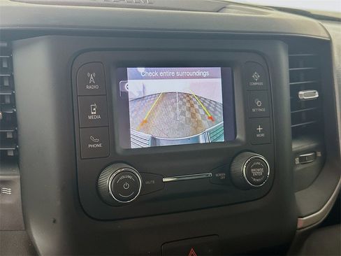 Used 2024 RAM 2500 Tradesman w/ Chrome Appearance Group image 19