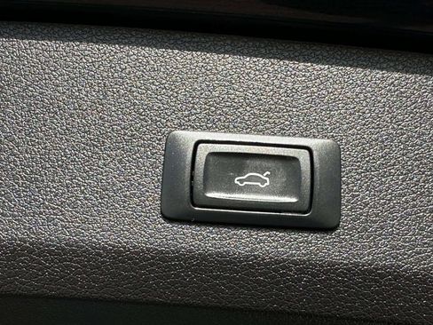 Used 2015 Audi Q7 3.0T Premium Plus w/ Premium Plus Package AWD/4WD image 15