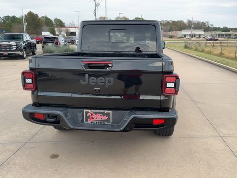 Used 2023 Jeep Gladiator High Altitude image 8