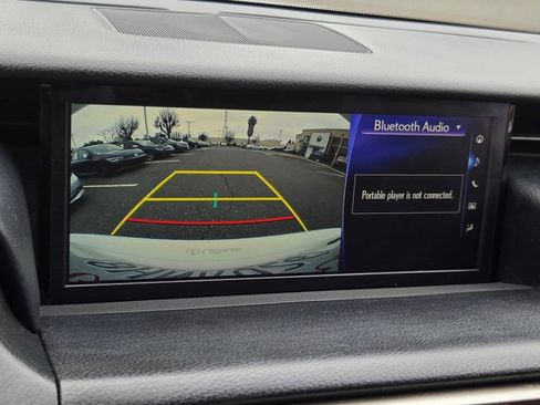 Used 2019 Lexus IS 300 F Sport w/ F Sport Package image 17