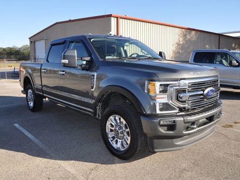 Used 2021 Ford F250 Limited image 7