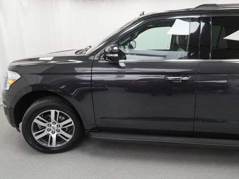 Used 2023 Ford Expedition Max Limited image 16