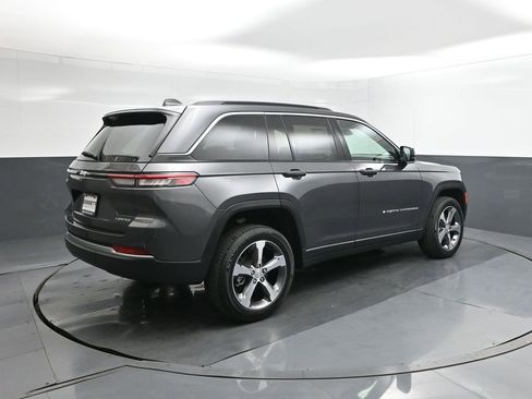 New 2026 Jeep Grand Cherokee Limited image 11