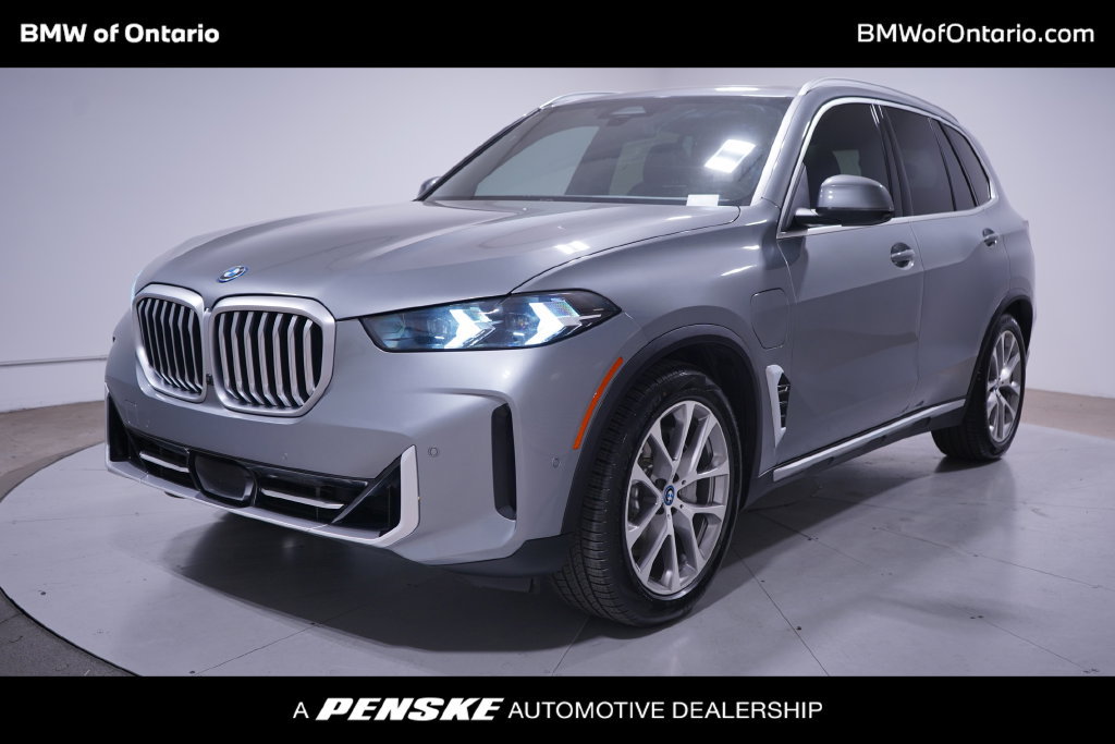 Used 2024 BMW X5 xDrive50e w/ Parking Assistance Package AWD/4WD image 1