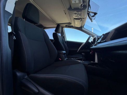Used 2015 Toyota RAV4 XLE image 23