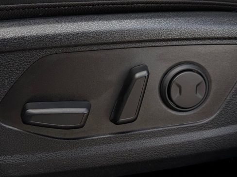 Used 2023 Kia Sportage EX image 5