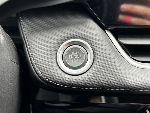 Certified 2025 Chevrolet Equinox LT image 28