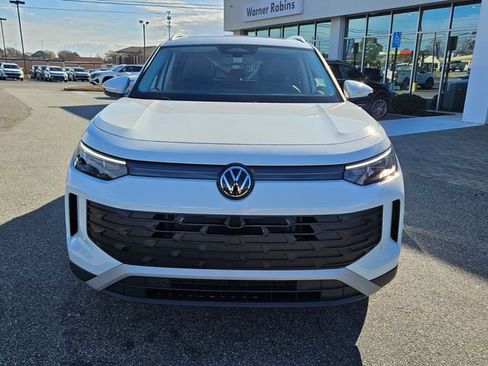 New 2026 Volkswagen Tiguan SE image 2